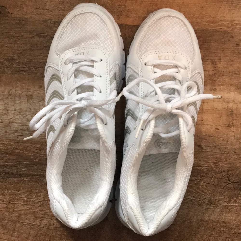 Xinda Sport Shoes